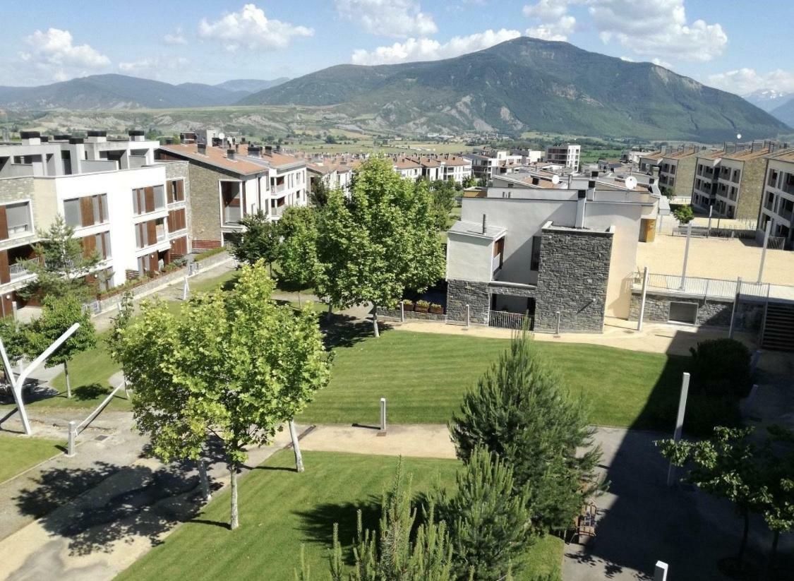 Destino Deluxe Pirineo Appartement Sabiñánigo Buitenkant foto
